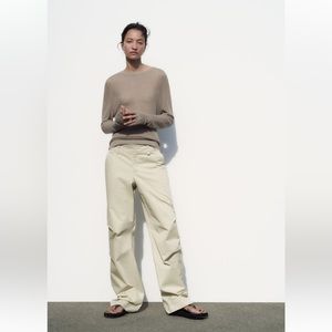 Zara FULL-LENGTH PLEATED PANTS. Sand. Size XS. New with Tags.